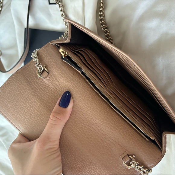 Classy Gucci bag/ wallet on chain - Picture 3 of 5